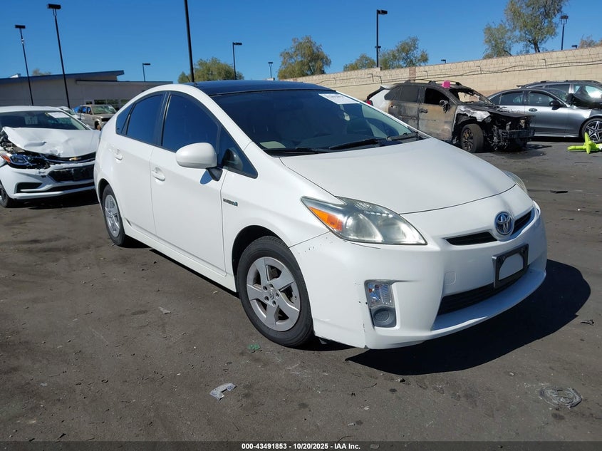 TOYOTA PRIUS THREE