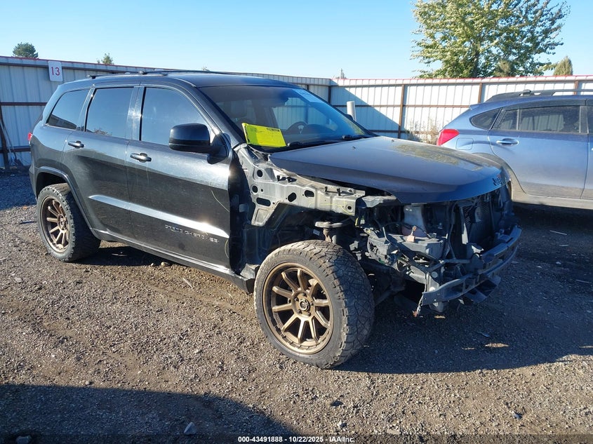 JEEP GRAND CHEROKEE LAREDO