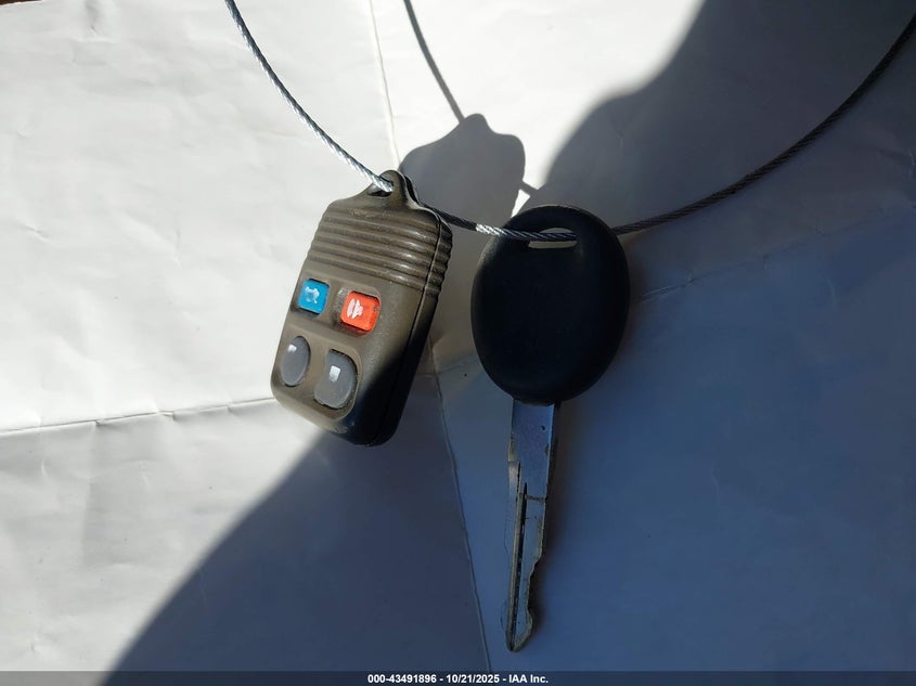 1997 Lincoln Mark Viii VIN: 1LNLM91V4VY637025 Lot: 43491896