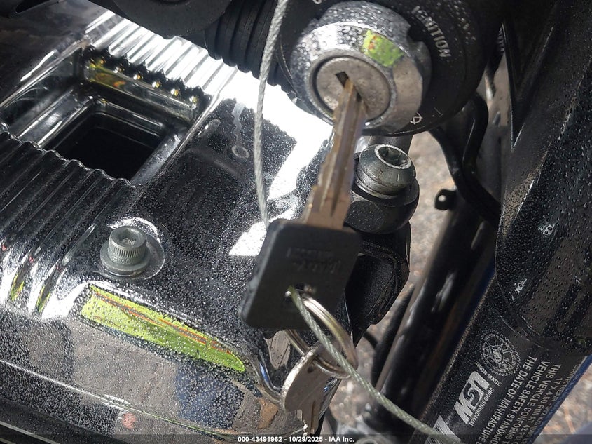 2015 Harley-Davidson Xl1200 T VIN: 1HD1LL315FC402586 Lot: 43491962