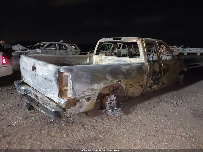 2GTEC19VX31303474 2003 GMC SIERRA photo no. 4