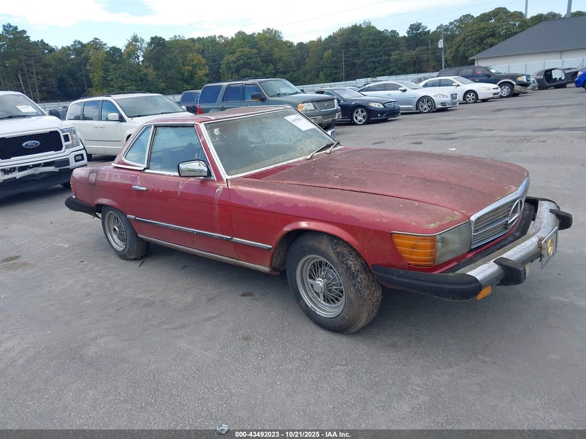 1977 MERCEDES CAR