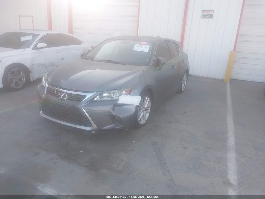 Vin: jthkd5bh8f2227431, lot: 43987088, lexus ct 200h 20152