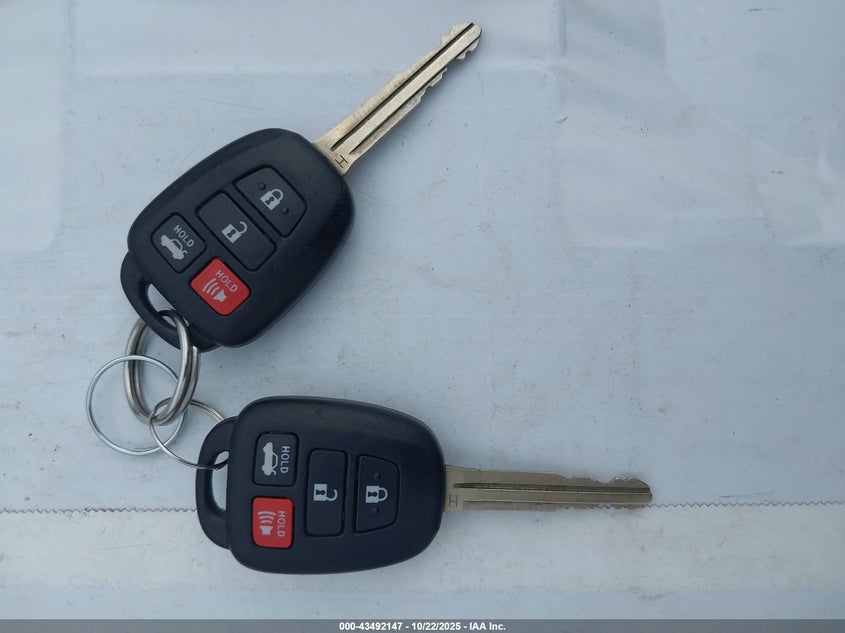 2017 TOYOTA CAMRY LE 4T1BF1FK3HU786298