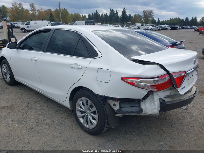 2017 TOYOTA CAMRY LE 4T1BF1FK3HU786298