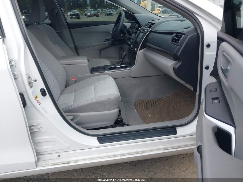 2017 TOYOTA CAMRY LE 4T1BF1FK3HU786298