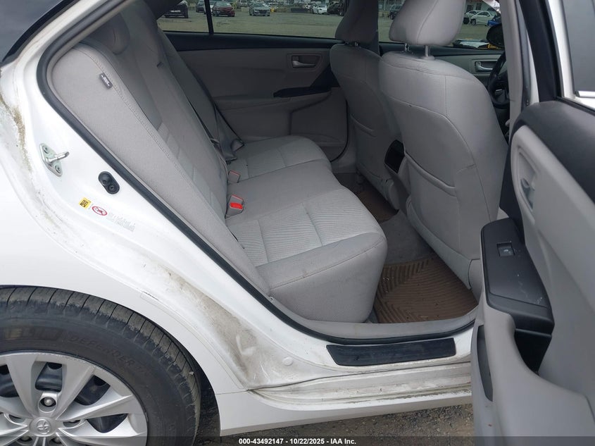 2017 TOYOTA CAMRY LE 4T1BF1FK3HU786298