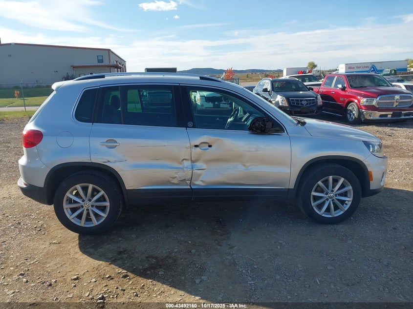 2017 VOLKSWAGEN TIGUAN 2.0T WOLFSBURG EDITION WVGRV7AX1HW504218