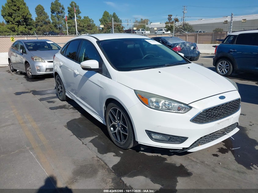 2015 FORD FOCUS SE - 1FADP3FEXFL221801