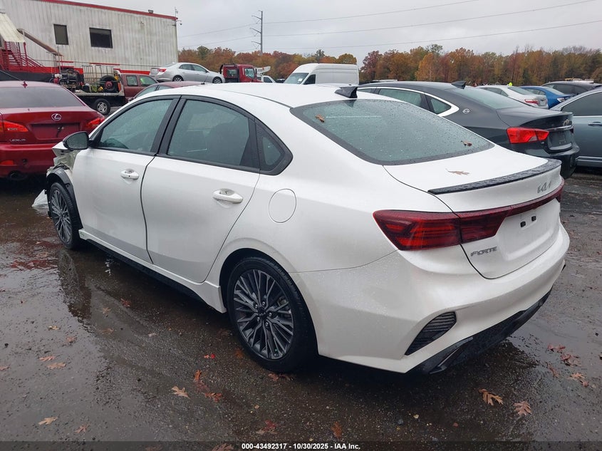 3KPF54AD9PE634090 2023 KIA FORTE photo no. 3