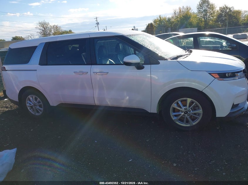2023 KIA CARNIVAL MPV LX SEAT PACKAGE KNDNB4H37P6274468