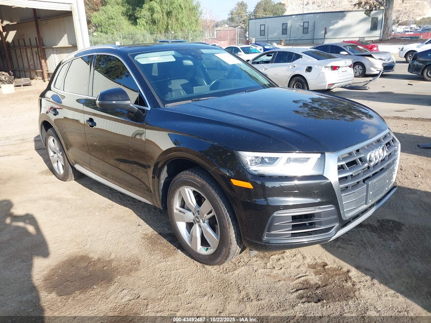 AUDI Q5 2.0T PREMIUM/2.0T TECH PREMIUM