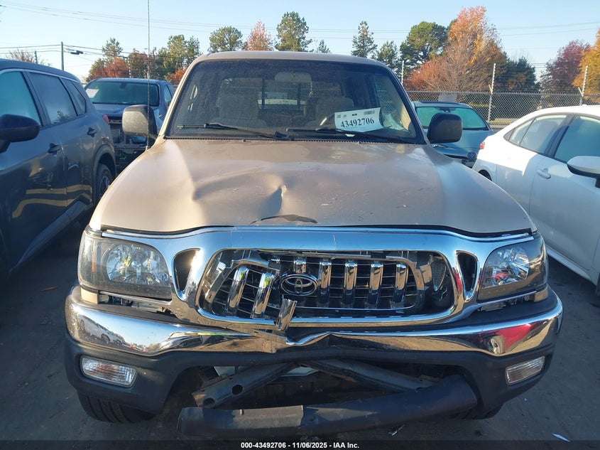 5TEGN92N41Z840538 2001 TOYOTA TACOMA photo no. 12
