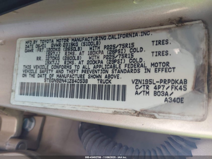 5TEGN92N41Z840538 2001 TOYOTA TACOMA photo no. 9