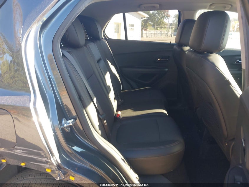 2021 Chevrolet Trax Awd Lt VIN: KL7CJPSB0MB304017 Lot: 43492711