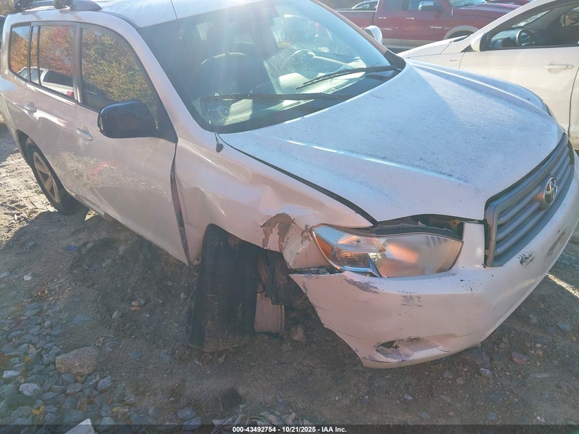 TOYOTA HIGHLANDER BASE V6