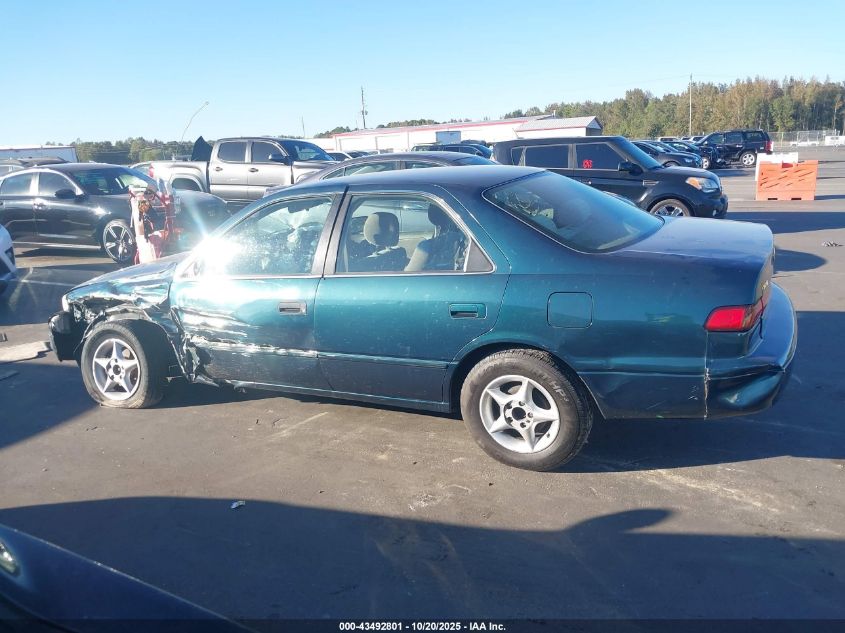 1997 Toyota Camry Le VIN: JT2BG22K4V0089506 Lot: 43492801