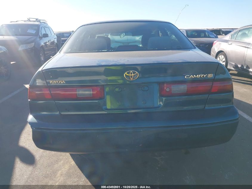 1997 Toyota Camry Le VIN: JT2BG22K4V0089506 Lot: 43492801