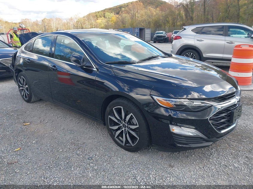 CHEVROLET MALIBU FWD RS