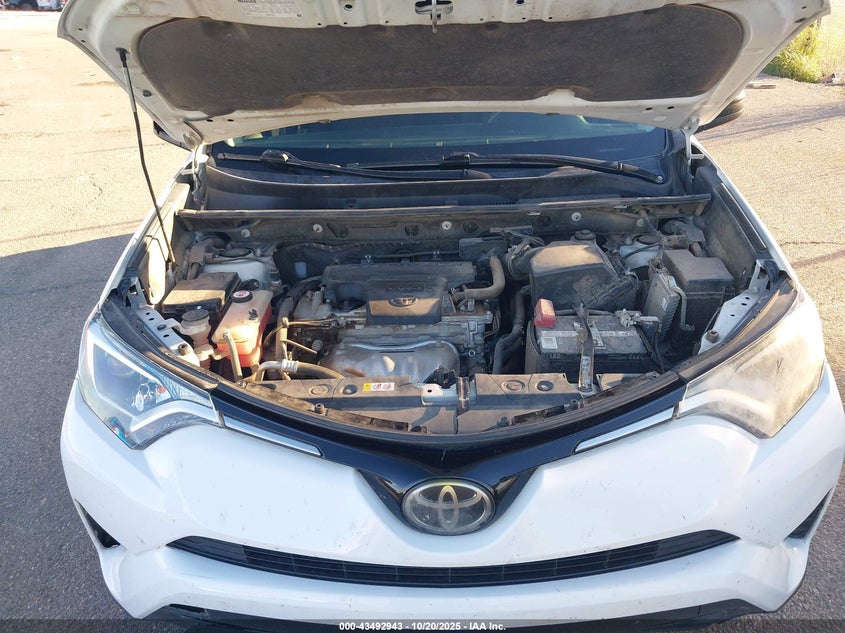2018 TOYOTA RAV4 LE JTMZFREV6JJ728965