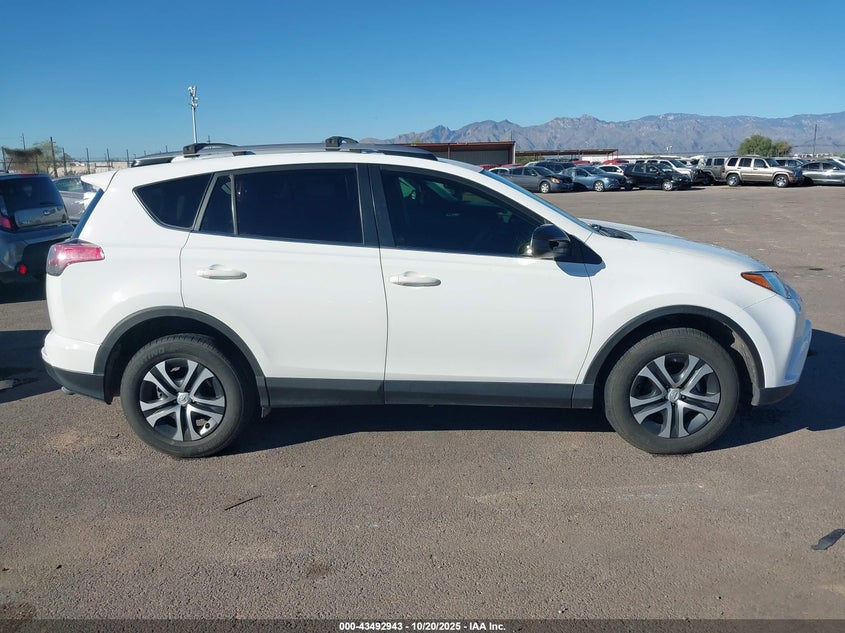 2018 TOYOTA RAV4 LE JTMZFREV6JJ728965