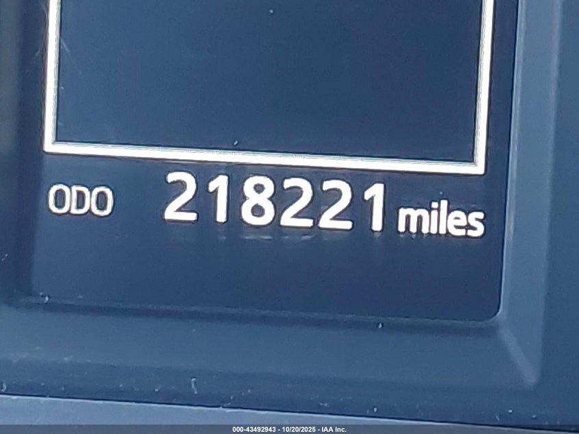 2018 TOYOTA RAV4 LE JTMZFREV6JJ728965