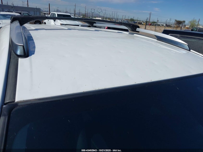 2018 TOYOTA RAV4 LE JTMZFREV6JJ728965