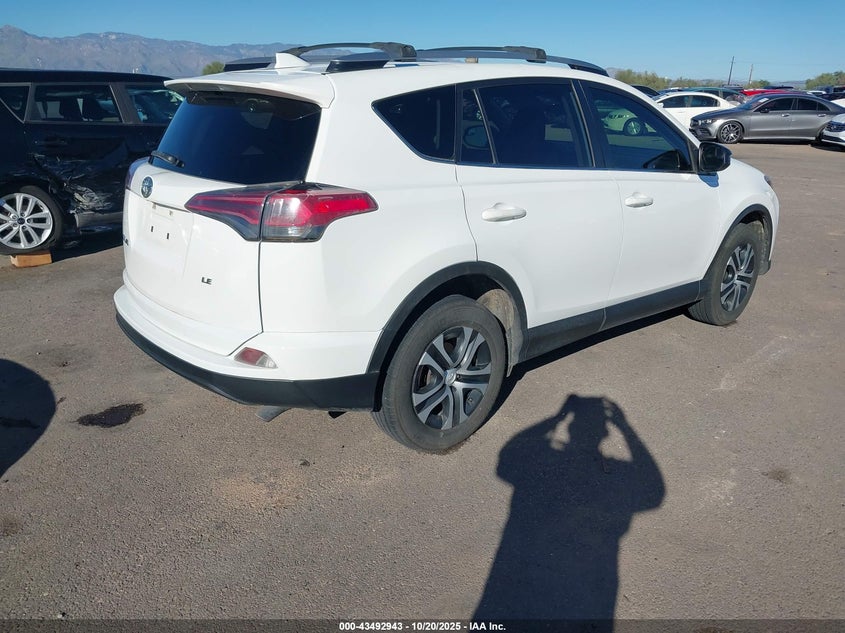 2018 TOYOTA RAV4 LE JTMZFREV6JJ728965