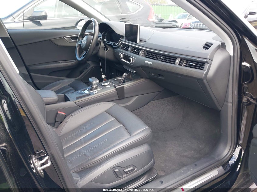 2019 AUDI A4 45 PREMIUM WAUENAF4XKN015311