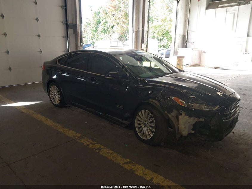 FORD FUSION SE LUXURY