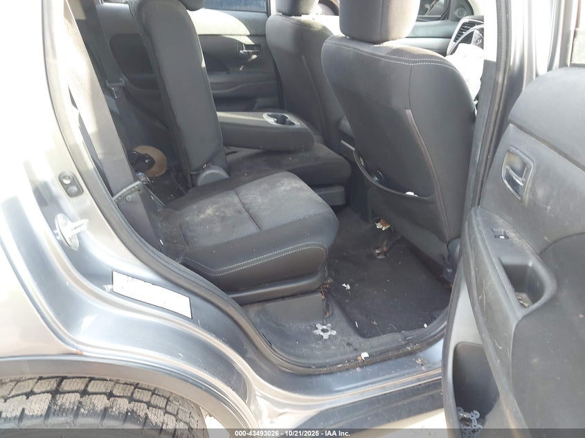 2016 MITSUBISHI OUTLANDER SE JA4AD3A32GZ011648