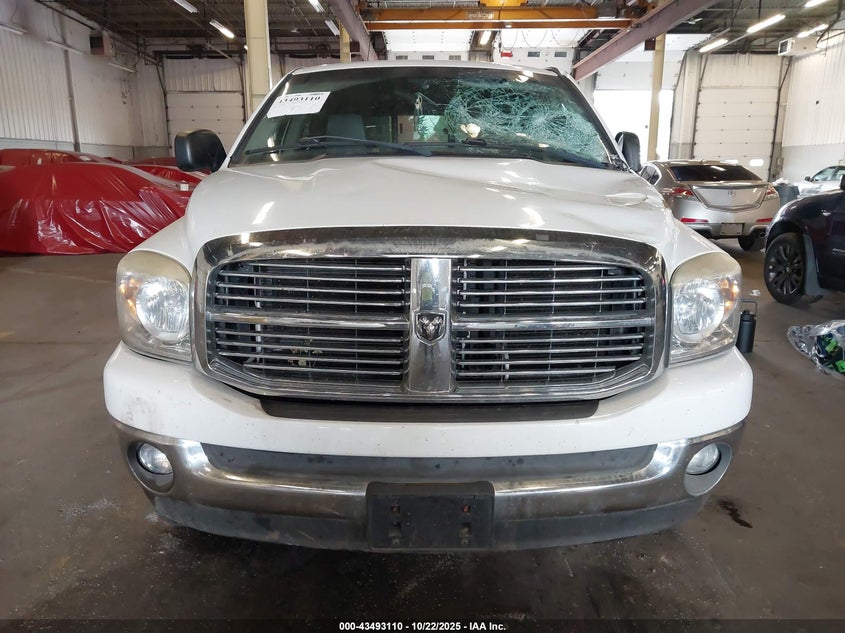 2007 Dodge Ram 1500 Slt/Trx4 Off Road/Sport VIN: 1D7HU18267J539316 Lot: 43493110