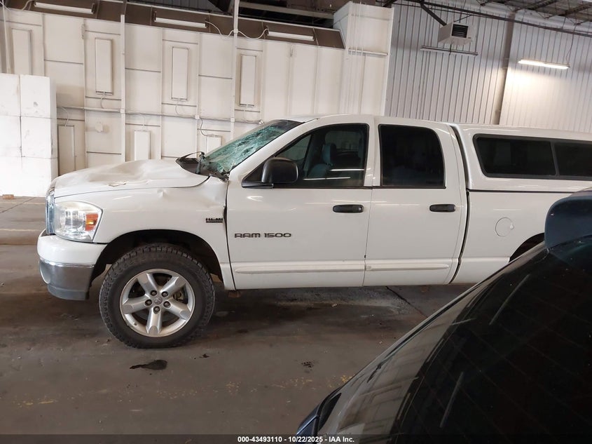 2007 Dodge Ram 1500 Slt/Trx4 Off Road/Sport VIN: 1D7HU18267J539316 Lot: 43493110