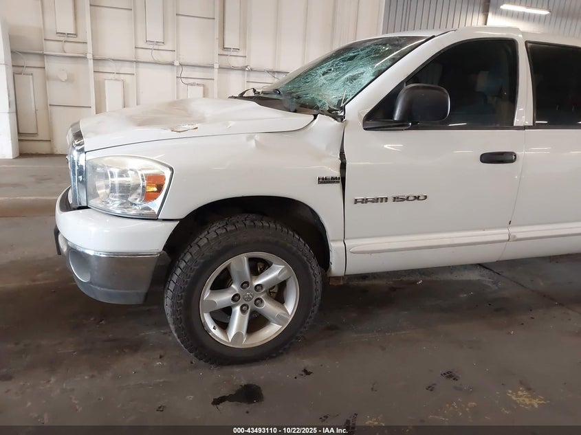 2007 Dodge Ram 1500 Slt/Trx4 Off Road/Sport VIN: 1D7HU18267J539316 Lot: 43493110