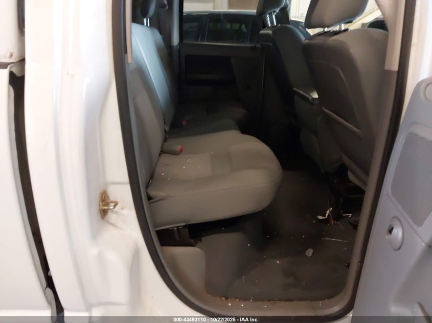 2007 Dodge Ram 1500 Slt/Trx4 Off Road/Sport VIN: 1D7HU18267J539316 Lot: 43493110