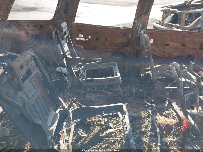 2002 Cadillac Escalade Standard VIN: 1GYEK63N22R189995 Lot: 43493126