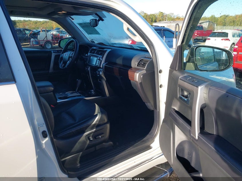 2018 TOYOTA 4RUNNER LIMITED JTEBU5JR3J5512536