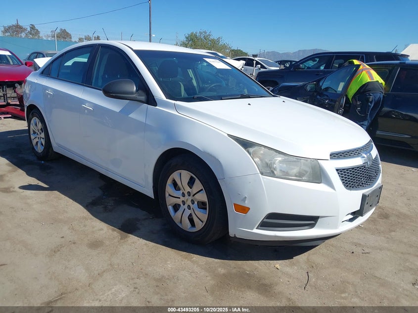 CHEVROLET CRUZE LS AUTO