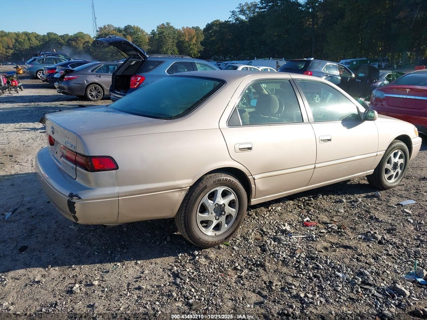 4T1BF28K9XU088067 1999 TOYOTA CAMRY photo no. 4