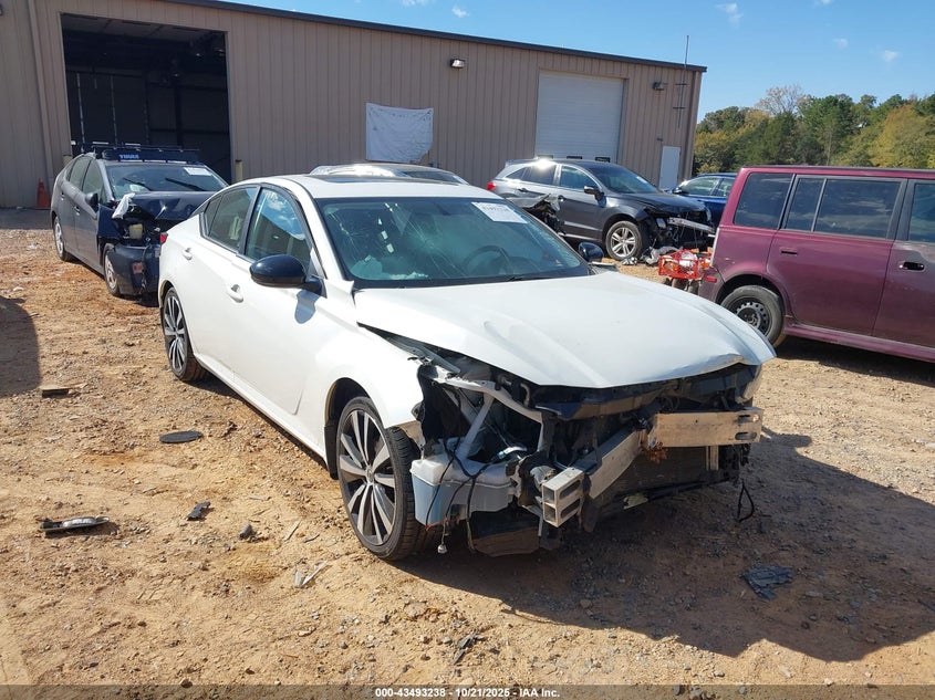 NISSAN ALTIMA 2.5 SR