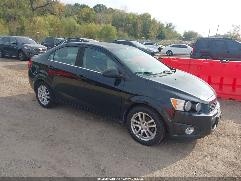 CHEVROLET SONIC LT AUTO