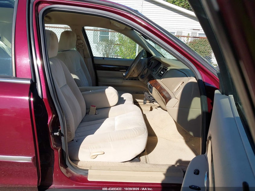 2MEFM74V96X606239 2006 MERCURY GRAND MARQUIS photo no. 5