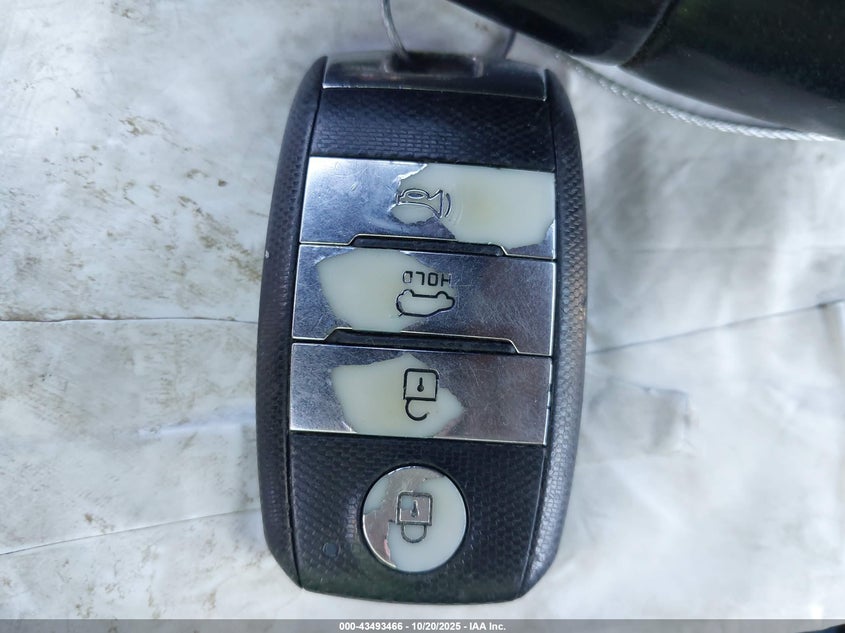 5XYPK4A57GG118464 2016 KIA SORENTO photo no. 11