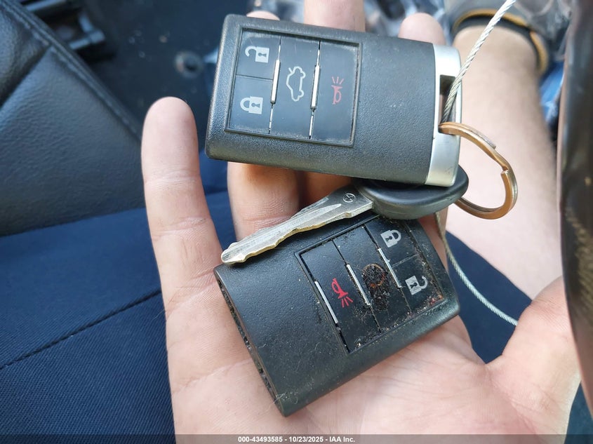 2009 Cadillac Cts Standard VIN: 1G6DF577090152490 Lot: 43493585