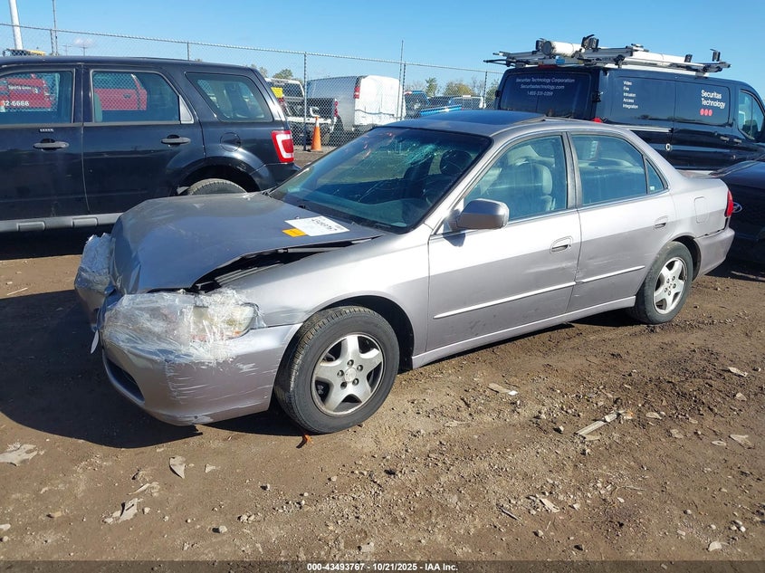 1HGCG1658YA095920 2000 HONDA ACCORD photo no. 2
