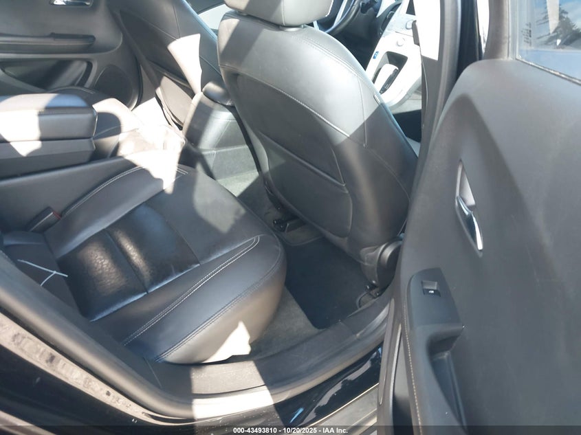 2013 CHEVROLET VOLT 1G1RD6E45DU123701