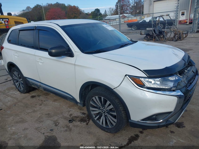 MITSUBISHI OUTLANDER ES