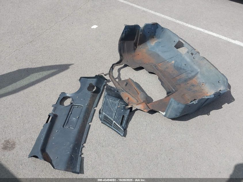 2003 Volkswagen Eurovan Mv VIN: WV2MB47033H024695 Lot: 43494053