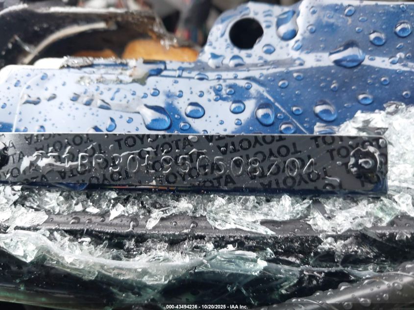 2005 Toyota Corolla S VIN: 2T1BR30E95C508704 Lot: 43494236