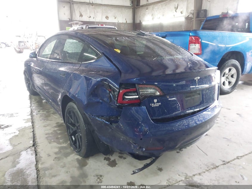 Vin: 5yj3e1ea2mf907541, lot: 43989201, tesla model 3 standard range plus rear-wheel drive 20213